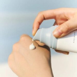 SKIN1004 Hyalu-Cica Water-Fit Sun Serum SKIN1004 Hyalu-Cica Water-Fit Sun Serum