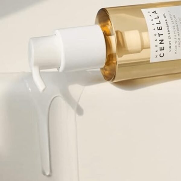 SKIN1004 Madagascar Centella Light Cleansing Oil